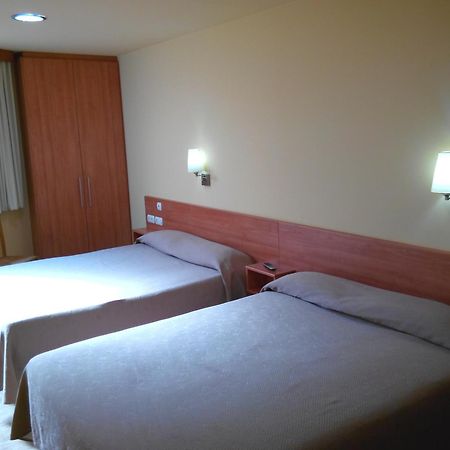 Hostal Sant Sadurni Sant Sadurní dʼAnoia Eksteriør billede