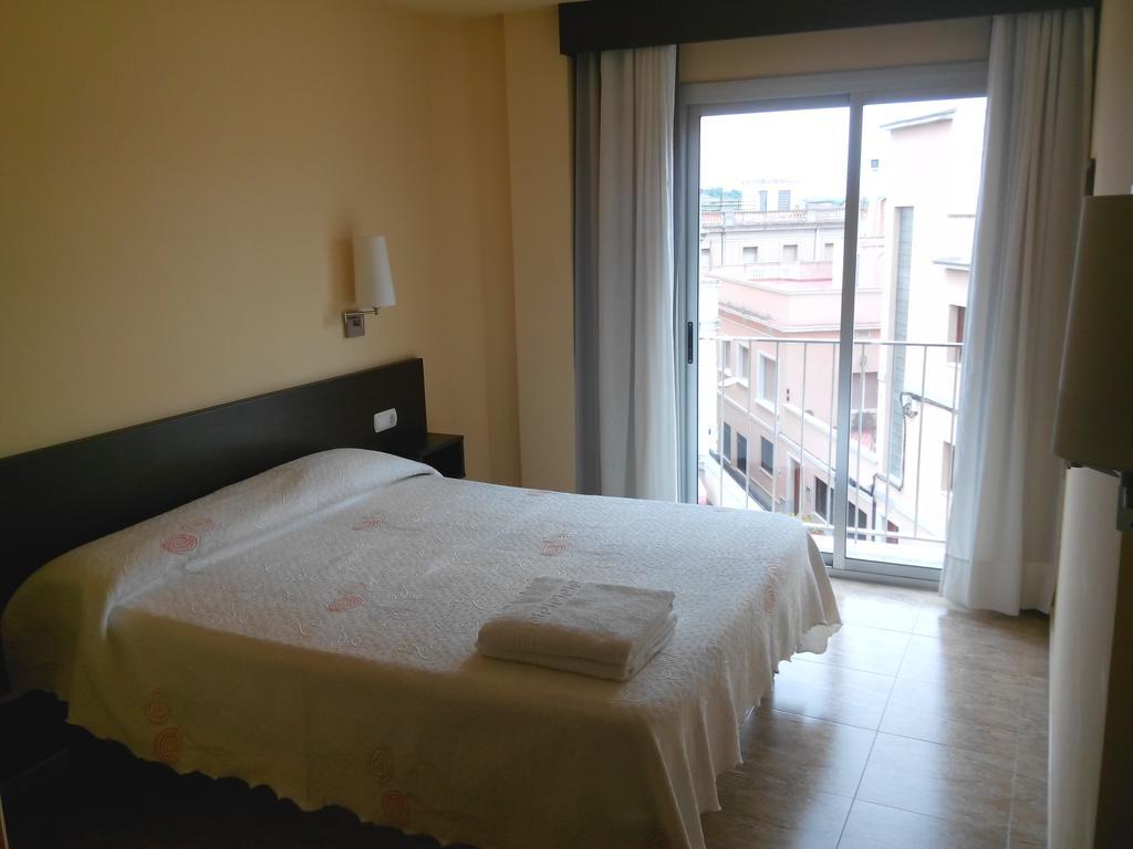 Hostal Sant Sadurni Sant Sadurní dʼAnoia Værelse billede
