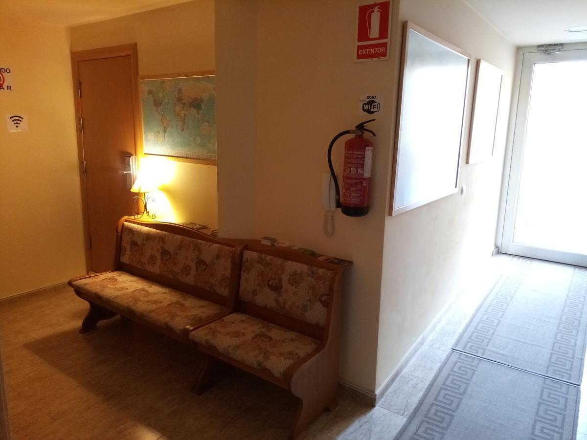 Hostal Sant Sadurni Sant Sadurní dʼAnoia Eksteriør billede